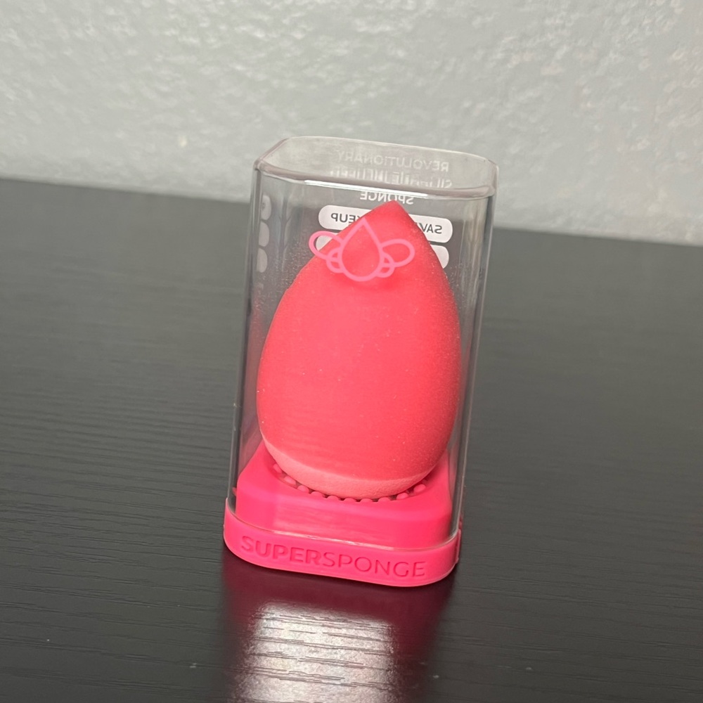 Supersponge Pink Makeup Sponge